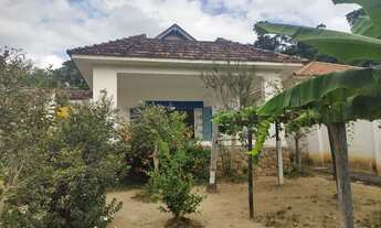 Imagem: Paquetá casa com jardim e quintal