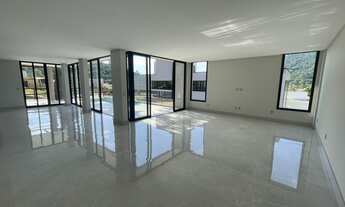 Imagem 3: Casa no condomínio Bella Vista! Com uma área total de 380m² 03 Suites e 04 vagas