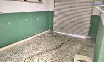 Imagem 2: SOROCABA - Casa Padrão - Árvore Grande