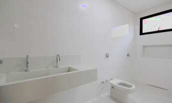 Imagem 7: Casa de condomínio térrea para venda possui 223 metros quadrados com 4 quartos