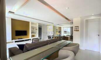 Imagem 6: APARTAMENTO em CURITIBA - PR, no bairro Água Verde - Referência AP7012R