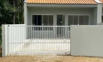 Imagem: Casa com 2 quartos, 61 m², à venda por