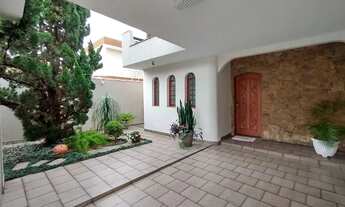 Imagem 2: Sobrado para venda com 309 metros quadrados com 3 quartos