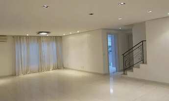 Imagem 3: Locação de casa no Condomínio Santa Marina com 400m2 e 4 suítes com piscina