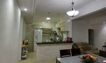 Imagem 2: Alugou casa na Chácara Brasil 450 m², com piscina