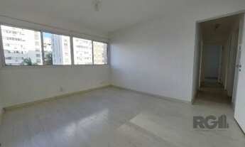 Imagem 2: Apartamento 3 dormitórios, 1 suíte no bairro Passo da Areia em Porto Alegre/RS