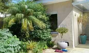 Imagem: Casa Térrea com Lindo Jardim 3 suites e