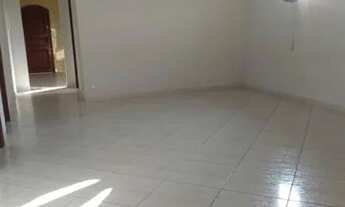 Imagem 5: Arsenal Imóveis vende-Casa Linear no Arsenal com 3 Quartos e Quintal