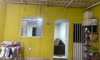 Imagem 2: OPORTUNIDADE ÚNICA! Linda casa na QR 510! 4Quartos! Ac. Financiamento! Lote amplo! Suíte!