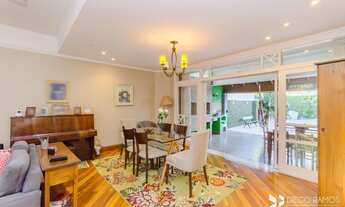 Imagem 2: Casa para venda possui 376 metros quadrados com 3 quartos em Jardim Itu - Porto Alegre - R