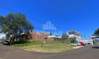 Imagem: TERRENO DE ESQUINA AO LADO DO CONDOMINIO