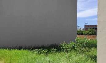 Imagem 3: Terreno em Degredo em frente a praça!