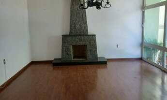 Imagem 2: Casa para venda com 280 metros quadrados com 3 quartos