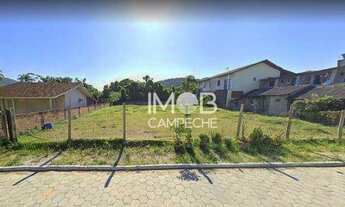 Imagem: Terreno amplo com 738m² no Campeche