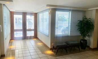 Imagem 3: Apartamento 2 Dorm.(1 Suíte)/ Sac.c/Chur./ Vaga - Canto - Florianópolis - SC