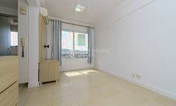 Imagem 7: Apartamento para venda tem 55 metros quadrados com 2 quartos em Petrópolis - Porto Alegre