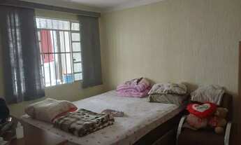 Imagem 5: Lote com três casas no setor central do Gama, rua que liga o comper até a rodoviária