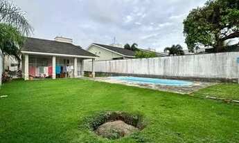 Imagem 5: Casa com piscina, 4 suítes + dependência com amplo terreno