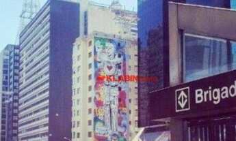 Imagem 3: JARDIM PAULISTA - METRÔ BRIGADEIRO - 210m² - 3 SUÍTES - REFORMADO - PRONTO PARA MORAR