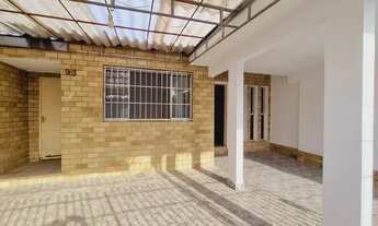 Imagem 2: Casa térrea com 3 dormitórios para locação no Parque Continental