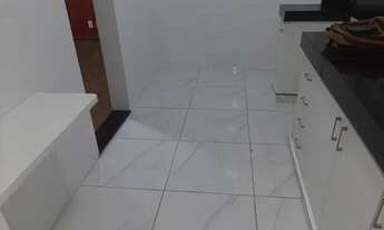 Imagem 6: Apartamento 2 quartos com garagem demarcada e coberta