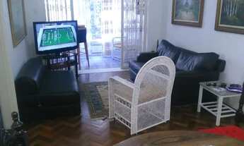 Imagem: Vaga de moradia em Copacabana para moças