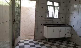 Imagem 6: Alugo Casa 4 quartos com quintal e garagem $ 1.400,00