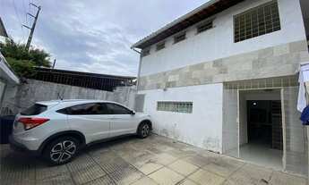 Imagem 2: Casa com 7 dormitórios para alugar, 200 m² por R$ 3.850/ano - Campo Grande - Recife/PE