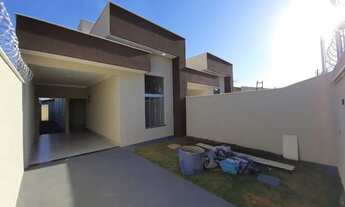 Imagem: Casa no Senador Canedo com pé direito duplo