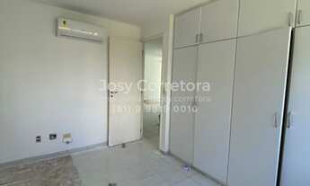 Imagem 7: Apartamento com varanda e quartos com vista mar