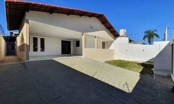 Imagem: Ótima Casa em Capim Macio