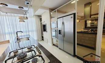 Imagem 6: Impecável apartamento a venda no Atiradores com 3 garagens!