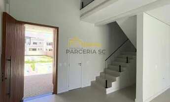 Imagem 2: Casa em Cond. Fechado à venda, 03 dormitórios e 02 vagas em Biguaçu