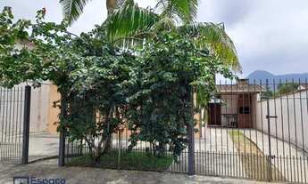 Imagem: Casa com 4 dormitórios e mais um terreno