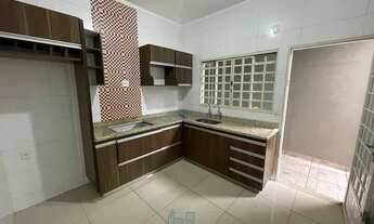 Imagem 5: Casa para aluguel possui 141 metros quadrados com 3 quartos