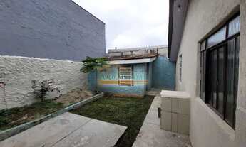 Imagem 2: CASA com 2 dormitórios para alugar com 100m² por R$ 1.900,00 no bairro Santa Felicidade