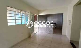 Imagem 3: Casa para alugar com 2 quartos no bairro Santa Rosa