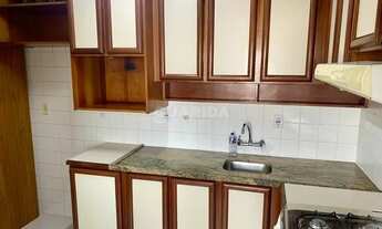 Imagem 6: Apartamento de 3 dormitórios no bairro Petrópolis, VAGA DUPLA de garagem coberta, SACADA!