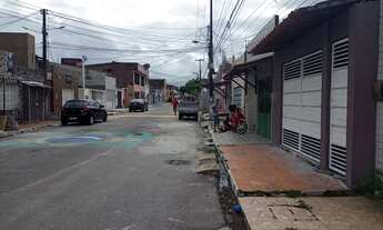 Imagem 4: Vendo uma casa Casa com 2 dormitórios