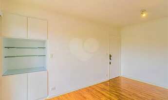 Imagem 5: Alto de Pinheiros Reformado Frente Colégio Santa Cruz