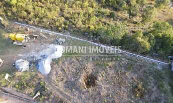 Imagem 2: Terreno com Maravilhosa Vista à Venda na Região do Alto do Capivari - Campos do Jordão/SP