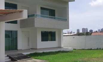 Imagem 2: Casa em Apipucos com 5 quartos sendo 4 suítes com 389m² por R$ 1.290.000,00