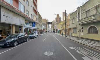 Imagem 5: Apartamento para venda possui 53 metros quadrados com 2 quartos em Centro - Curitiba - PR