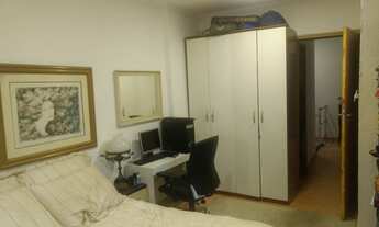 Imagem 2: Sobrado para venda tem 300 metros quadrados com 5 quartos em Cambuci - São Paulo - SP