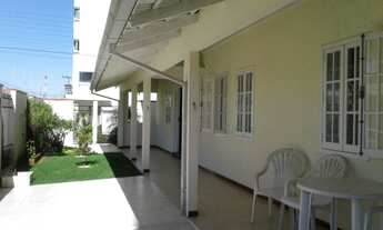 Imagem 4: Casa localizada em Gravatá, 4 dormitórios sendo 2 suítes, sala, cozinha ampla, área gourme