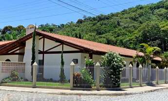 Imagem: Belíssima Casa com 04 Dormitórios (sendo