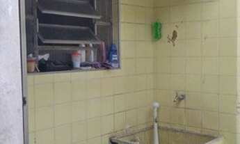 Imagem 5: Casa antiga localizada na Rua Xixova, ótimo ponto comercial no Canto do Forte. Terreno de