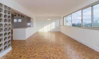 Imagem 5: JARDIM EUROPA / PRÓX. CLUBE PINHEIROS e HEBRAICA - 126m², 3 SUÍTES, 1 VAGA - TOTALMENTE RE