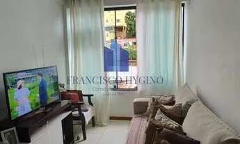 Imagem 2: Apartamento para Venda em Volta Redonda, Jardim Amália, 2 dormitórios, 1 suíte, 2 banheiro