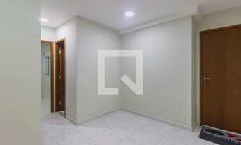 Imagem 3: Apartamento para Aluguel - Helena Maria, 2 Quartos, 45 m2